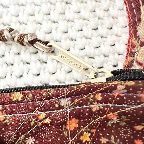 Northern Brights Morphology Mixed Media Patchwork Top Zip Fabric Crossbody Bag - Picture 6 of 12